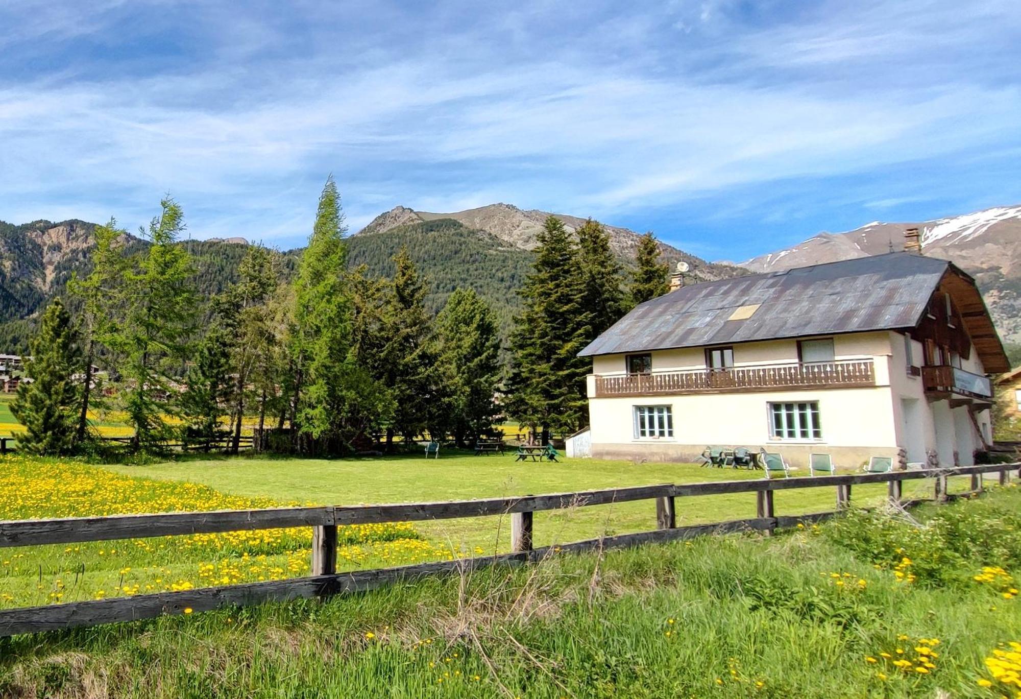Gite Montagne 1 A 25 Places "Chalet Coste Belle" Ceillac Exterior foto